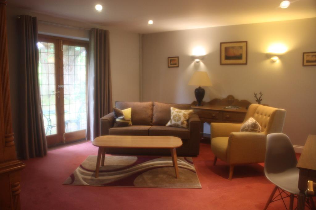 Ghyll Manor Country Hotel Χόρσαμ Εξωτερικό φωτογραφία