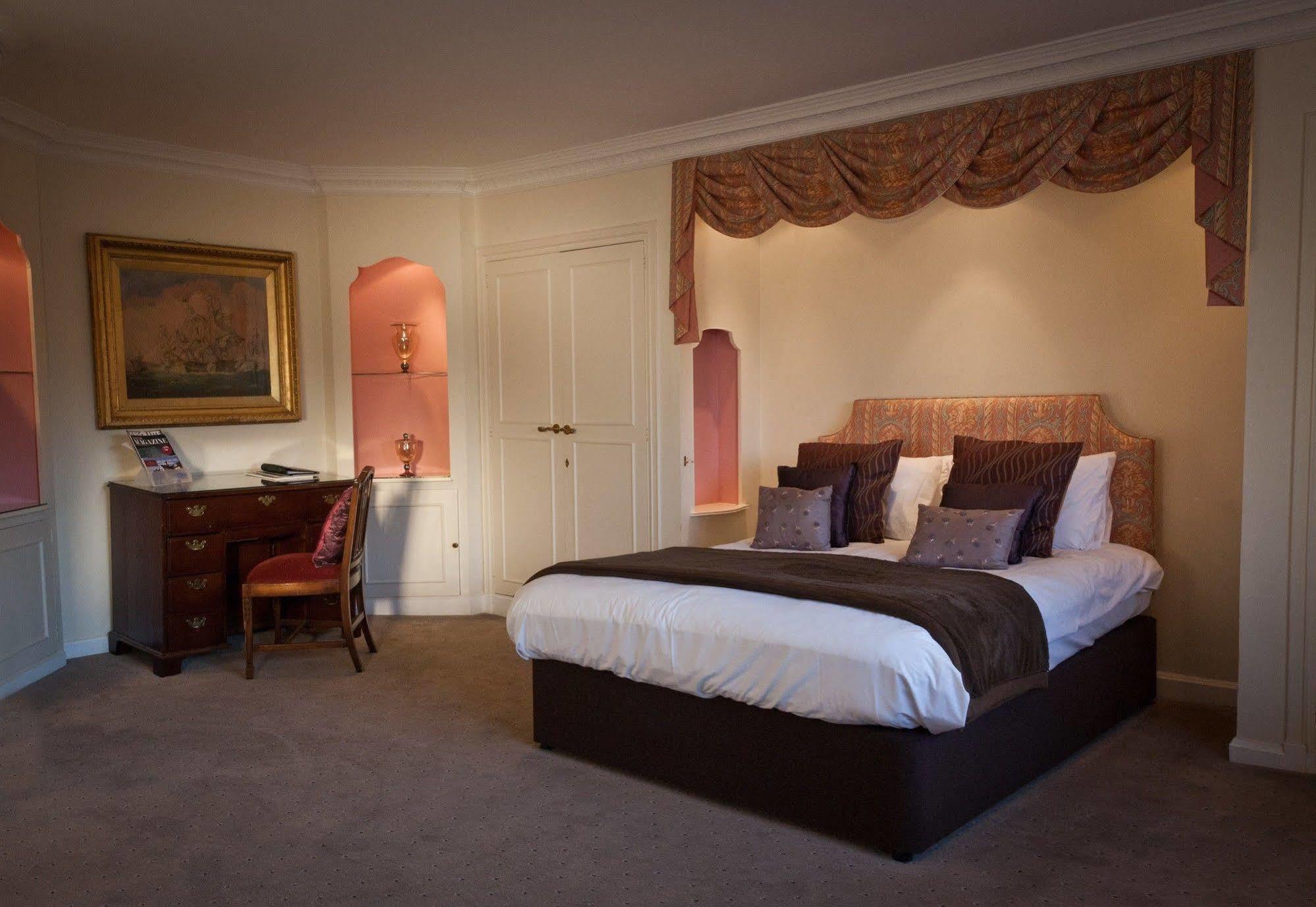 Ghyll Manor Country Hotel Χόρσαμ Εξωτερικό φωτογραφία